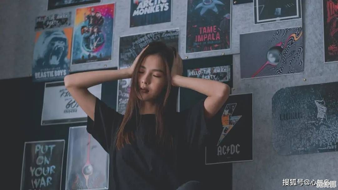 看腻了国服套路？eggyparty国际服》的老外沙雕操作不香吗？