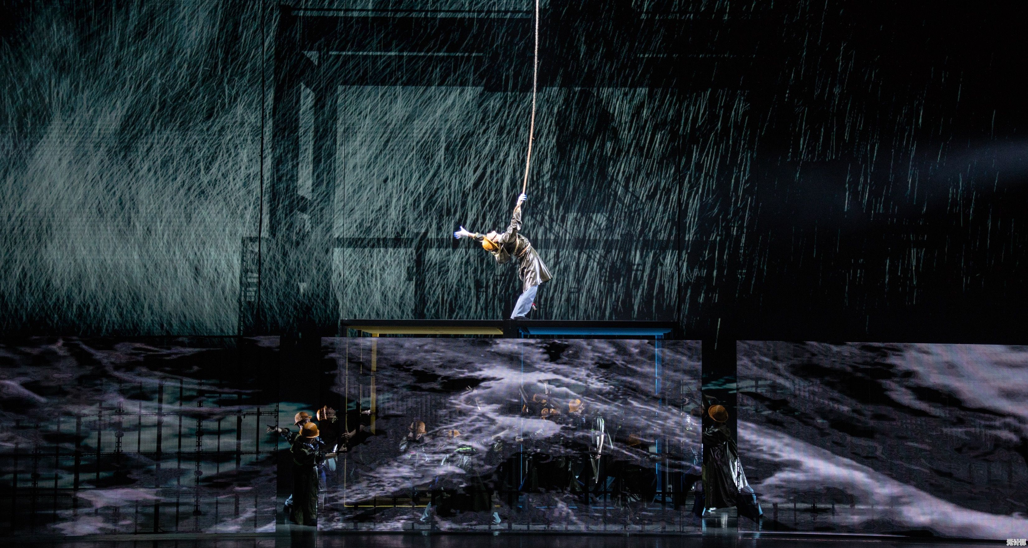 还在寻找超自然题材的沉浸式玩法？纸冤》带来的捉妖之旅不容错过！