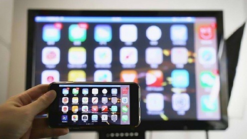 将手机画面无线投射至电视,尽享宽广视觉盛宴 将手机画面无线投射至电视,尽享宽广视觉盛宴