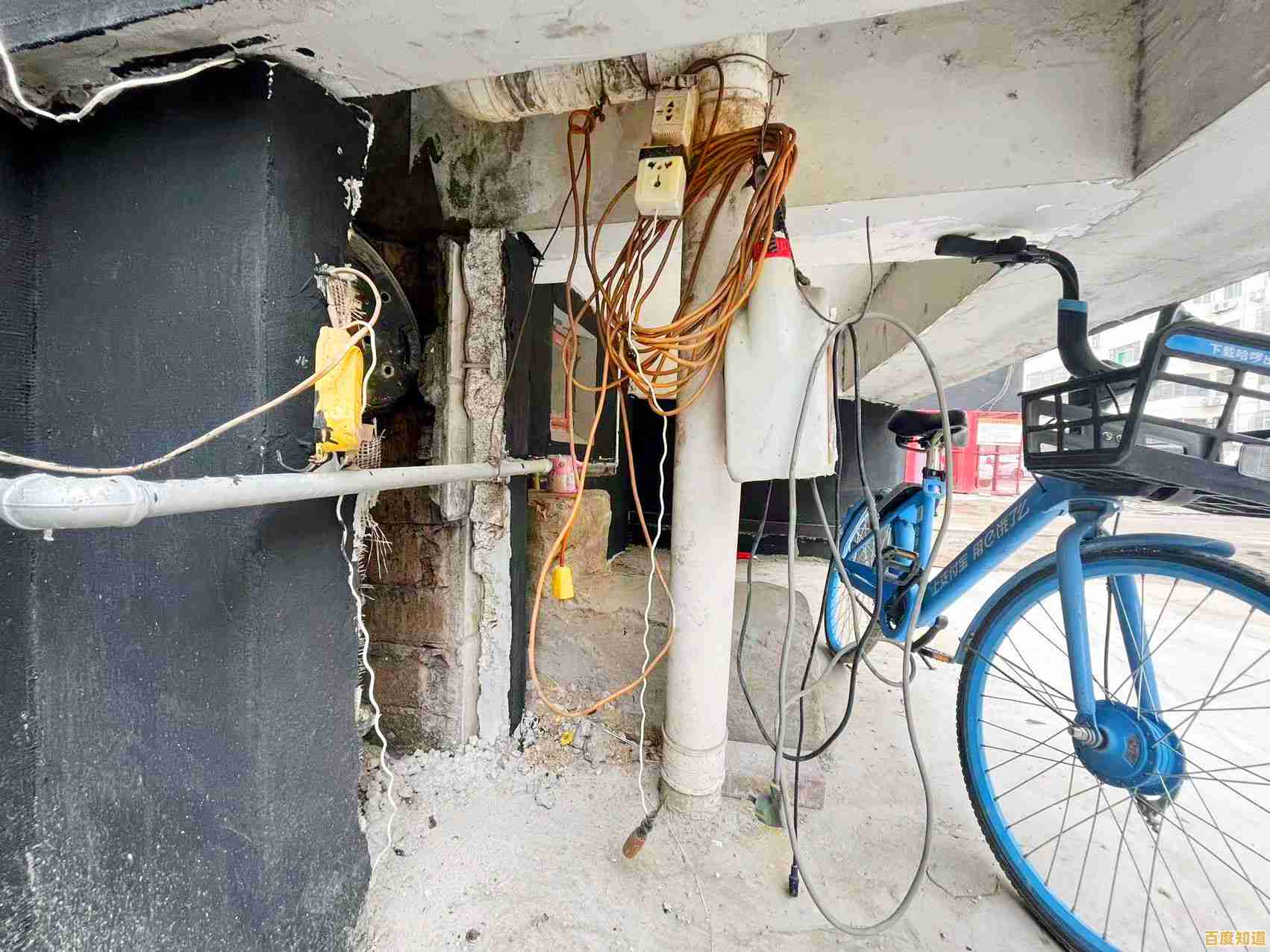 飞线充电背后的安全隐患与正确使用方法解析