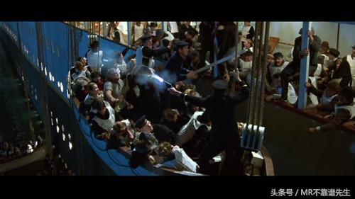 弹跳躲闪人"玩法如此丰富,难道你不想挑战船长救人的刺激关卡? 弹跳躲闪人"玩法如此丰富,难道你不想挑战船长救人的刺激关卡?