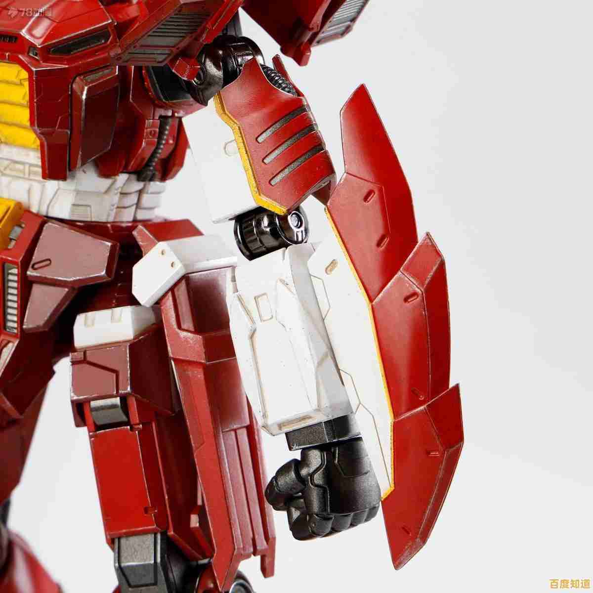 谁不渴望操控炫酷机甲激战？重装上阵官服》的超高自由度你确定不想试试？